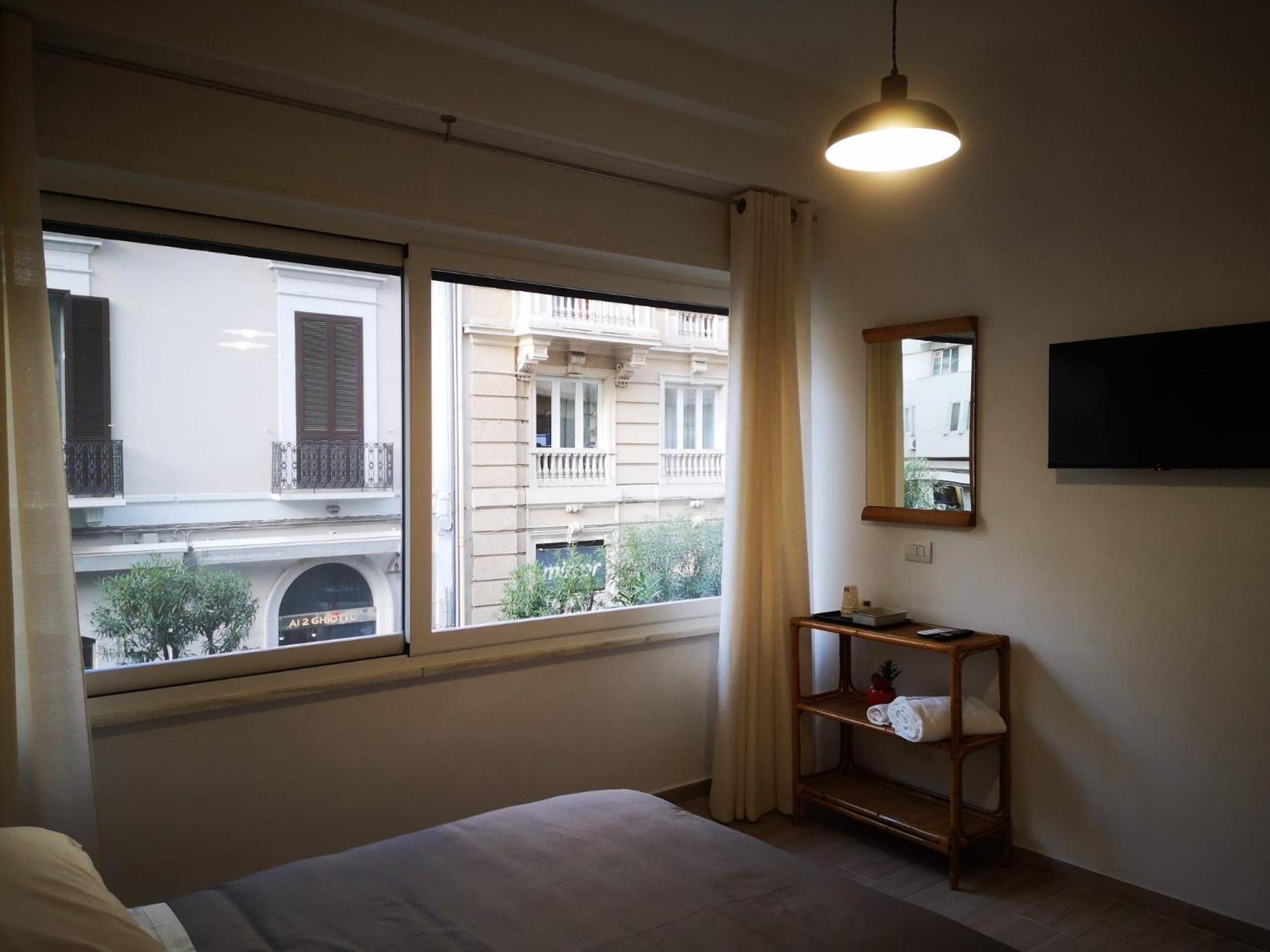 Al Teatro Rooms Bari Exteriör bild